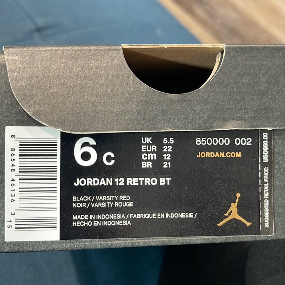 Jordan 12 retro bt size 6c new